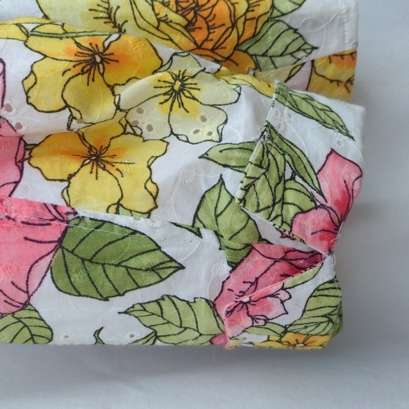 Draper's & Damon's Floral Eyelet Button-up Jacket PL - Picture 5 of 8